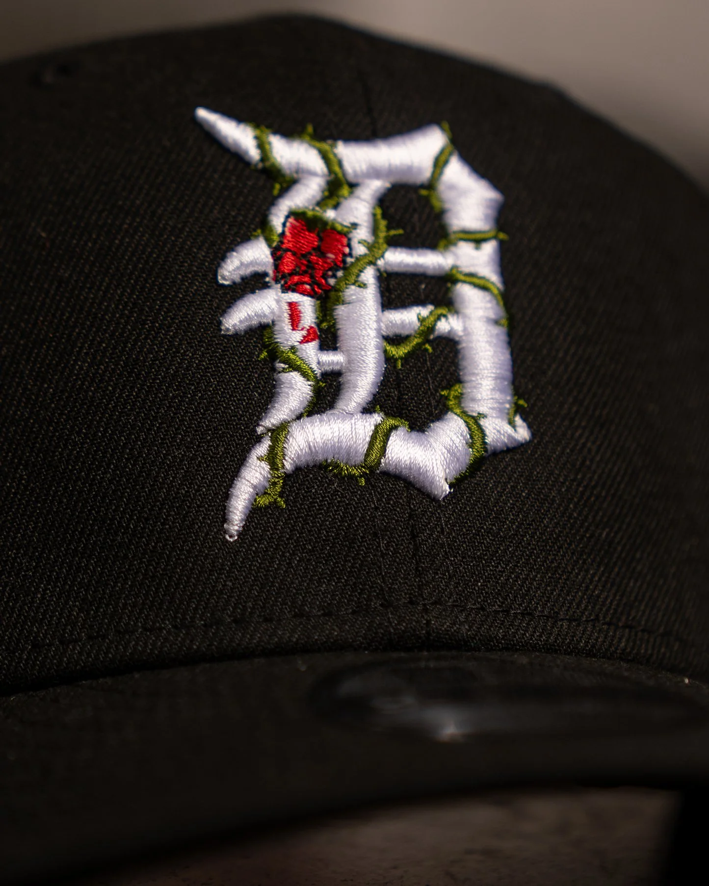 D City Rose New Era Black Snapback - Image 3