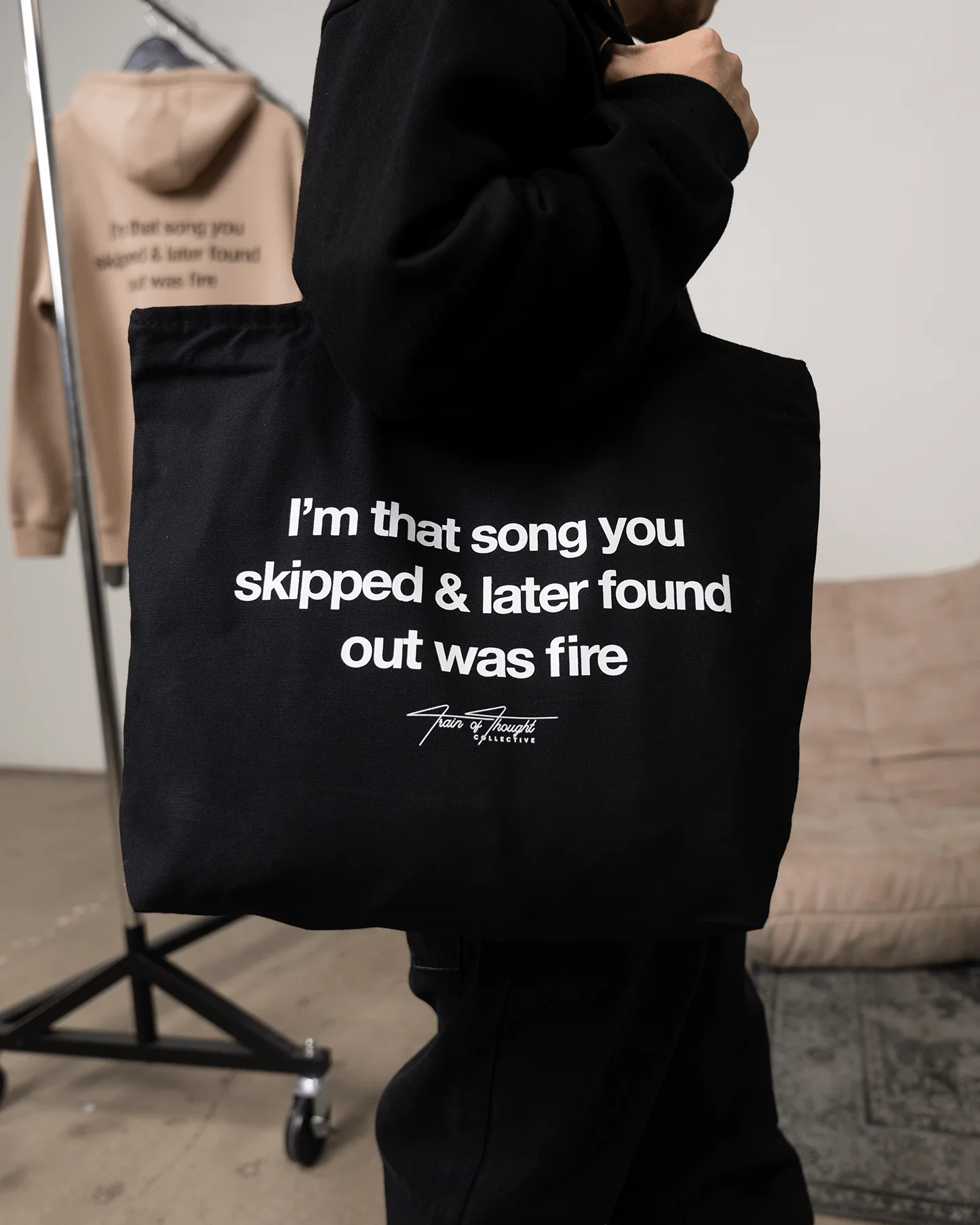 Don't Skip 24L Zippered Tote Bag - Image 3