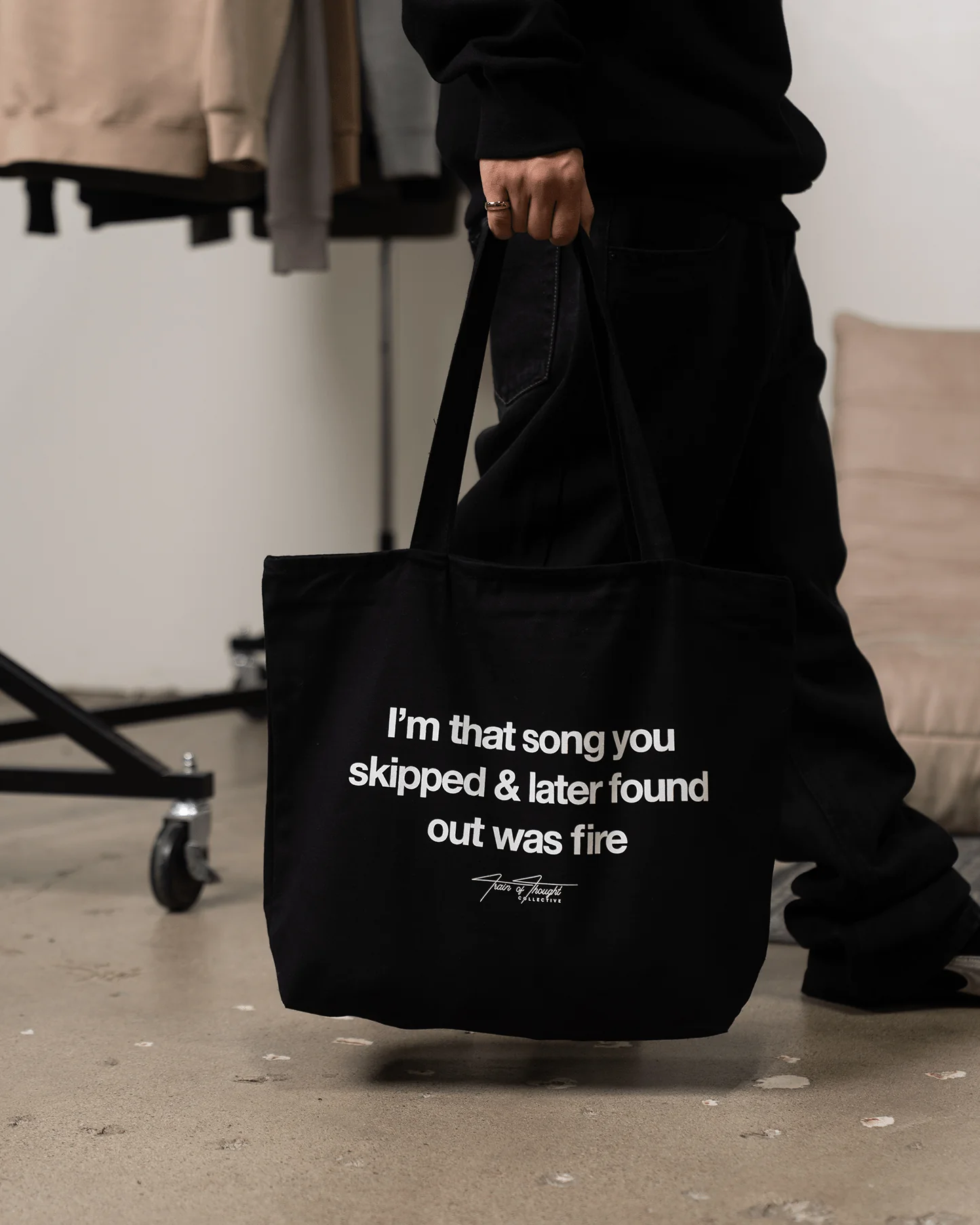 Don't Skip 24L Zippered Tote Bag - Image 4