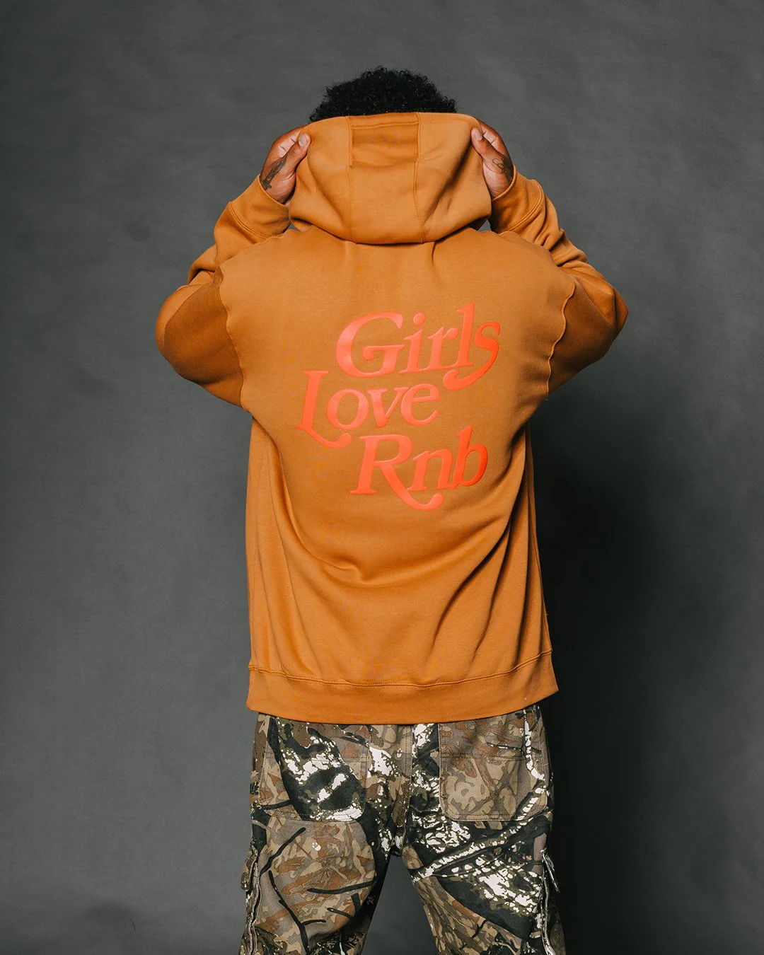 Girls Love Rnb Meerkat Hoodie - Image 6