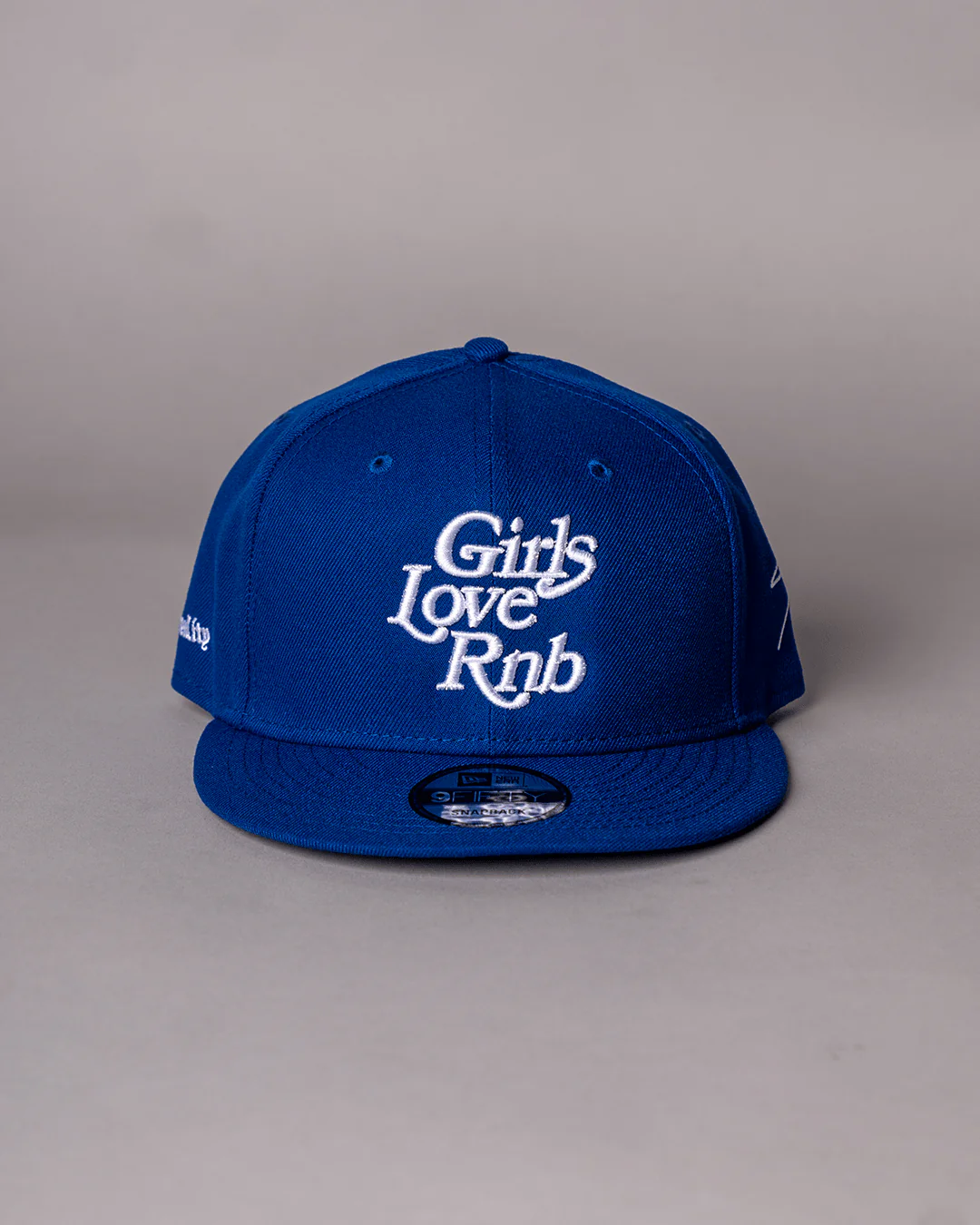 Girls Love Rnb V3 New Era Royal Blue Snapback - Image 2