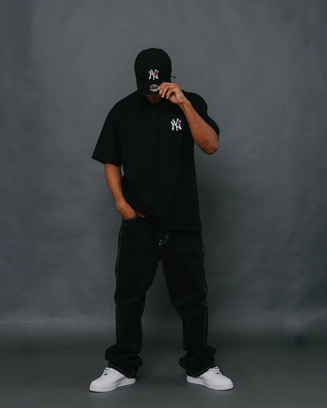 NY City Rose Black New Era Hat Snapback - Image 4